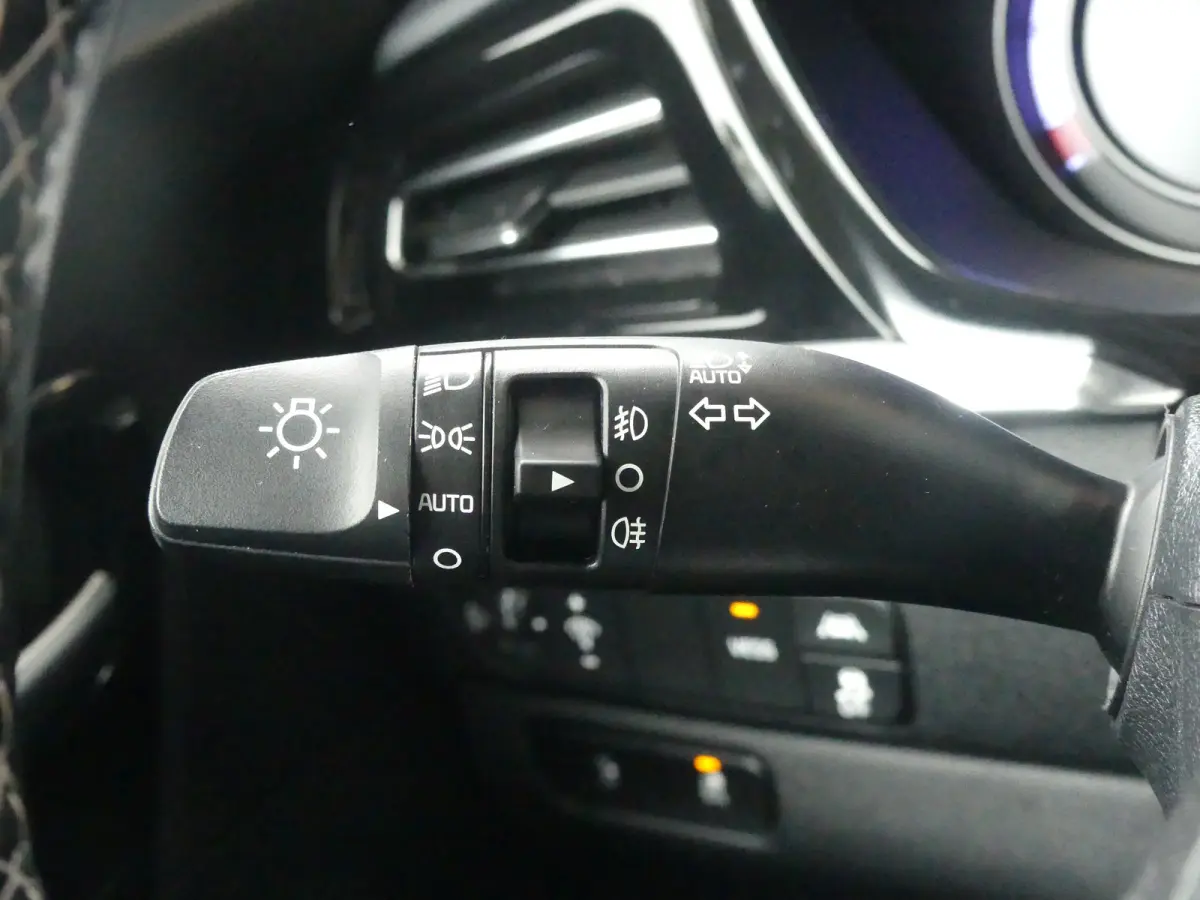 DynamicLine 64 kWh | SOH 92% | ADAPTIVE CRUISE | CAMERA | PARKEERSENSOREN | NAVI | LMV 17" | APPLE CARPLAY / ANDROID AUTO |