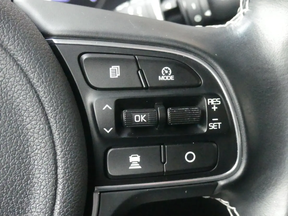 DynamicLine 64 kWh | SOH 92% | ADAPTIVE CRUISE | CAMERA | PARKEERSENSOREN | NAVI | LMV 17" | APPLE CARPLAY / ANDROID AUTO |