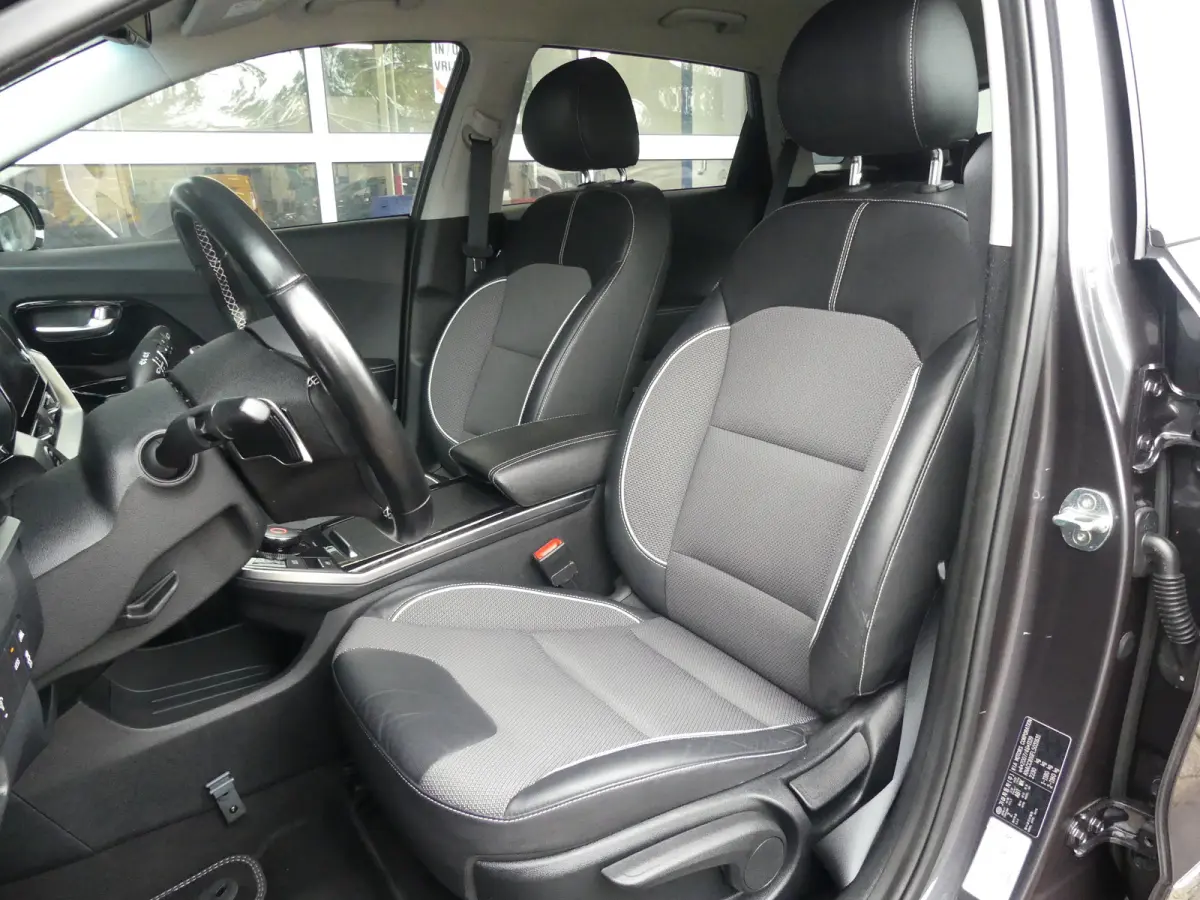 DynamicLine 64 kWh | SOH 92% | ADAPTIVE CRUISE | CAMERA | PARKEERSENSOREN | NAVI | LMV 17" | APPLE CARPLAY / ANDROID AUTO |