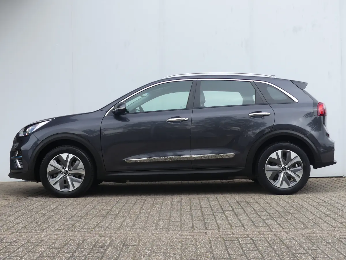 DynamicLine 64 kWh | SOH 92% | ADAPTIVE CRUISE | CAMERA | PARKEERSENSOREN | NAVI | LMV 17" | APPLE CARPLAY / ANDROID AUTO |