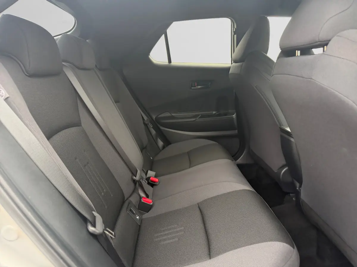 1.8 Hybrid 140 First Edition- 360 Camera, Park Pilot, Park Assist, Carplay, Android Auto