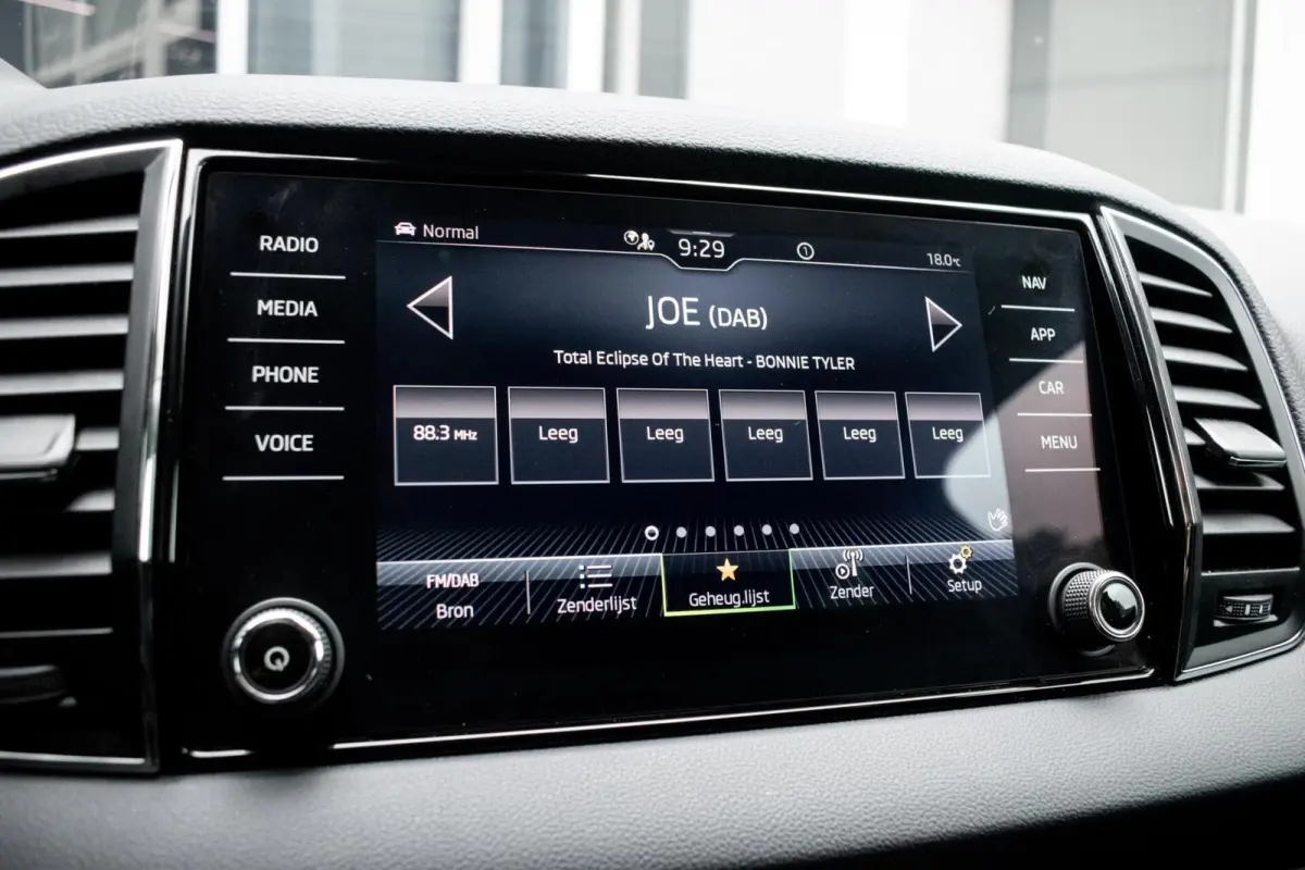 1.0 TSI Clever+ |1e EIGENAAR|STUUR- & STOELVERWARMING|ADAPT. CRUISE|KEYLESS|CARPLAY|CAMERA