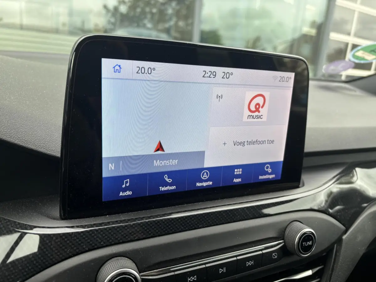 1.0 EcoBoost ST Line 125PK Automaat Winterpack Camera Cruise Navi Carplay Full-LED 18'' Velgen All-Seasons Climate Privacy Glass *Sportief*