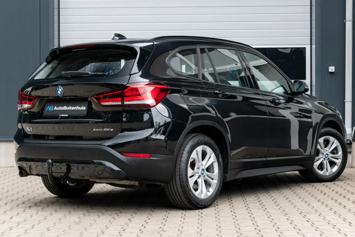 xDrive25e High Executive|1e EIGENAAR|ELEK.KLEP|LEDER|TREKHAAK|HEAD-UP|CAMERA