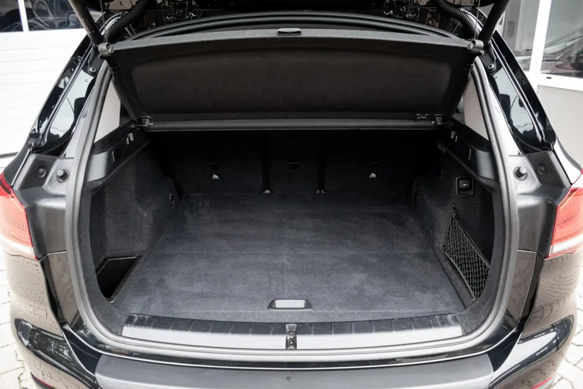 xDrive25e High Executive|1e EIGENAAR|ELEK.KLEP|LEDER|TREKHAAK|HEAD-UP|CAMERA