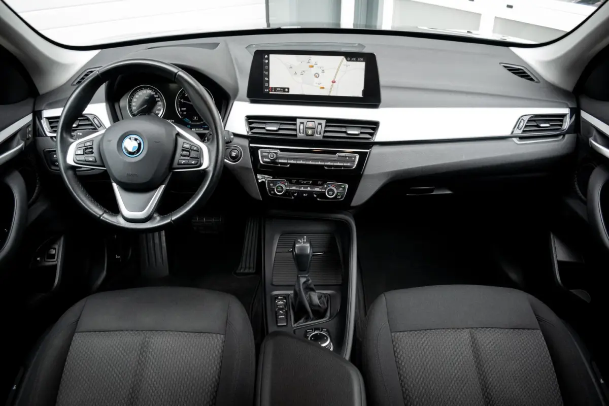 xDrive25e High Executive|1e EIGENAAR|ELEK.KLEP|STOELVERWARMING|HEAD-UP|CAMERA