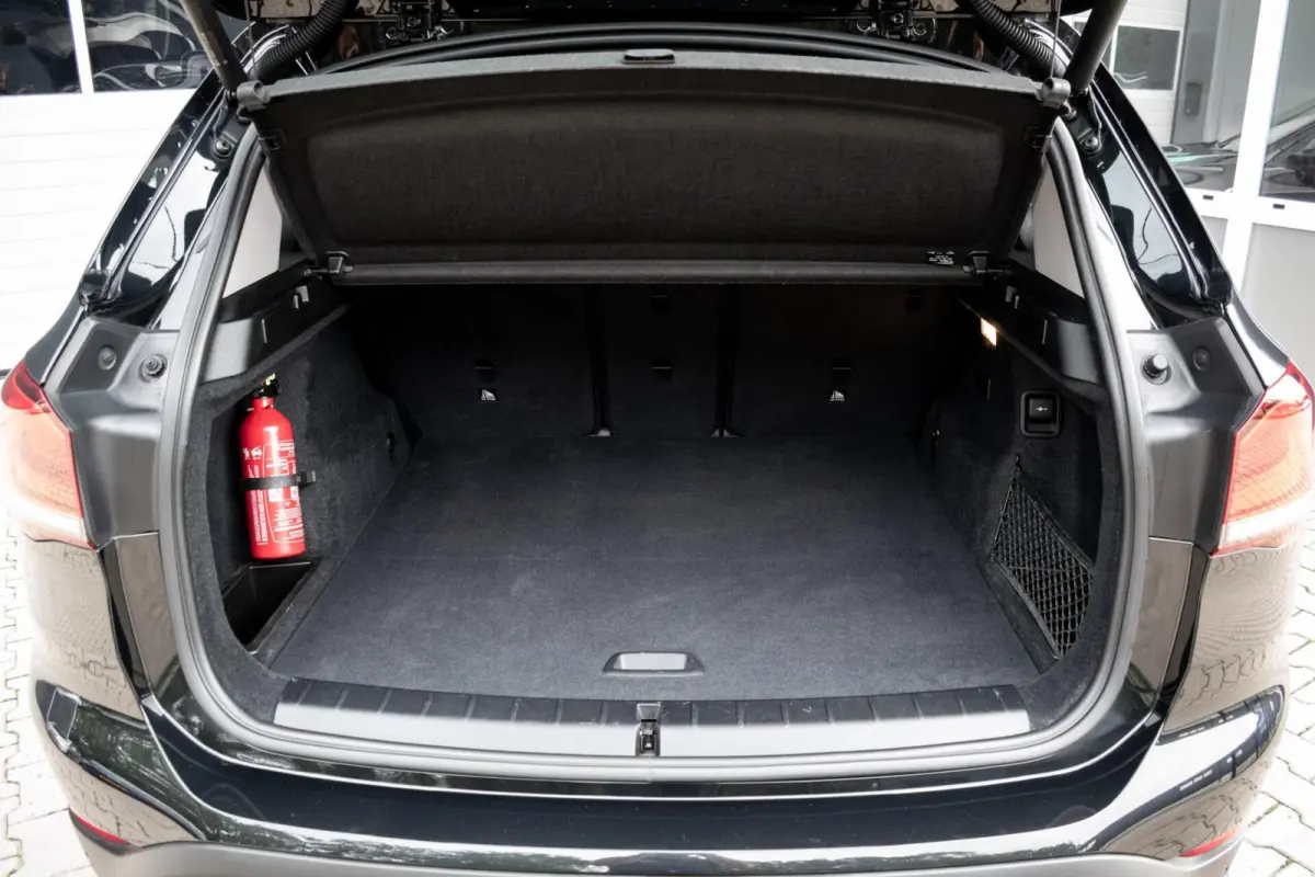 xDrive25e High Executive|1e EIGENAAR|ELEK.KLEP|STOELVERWARMING|HEAD-UP|CAMERA