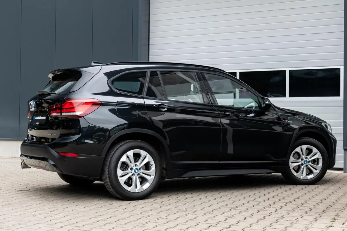 xDrive25e High Executive|1e EIGENAAR|ELEK.KLEP|STOELVERWARMING|HEAD-UP|CAMERA