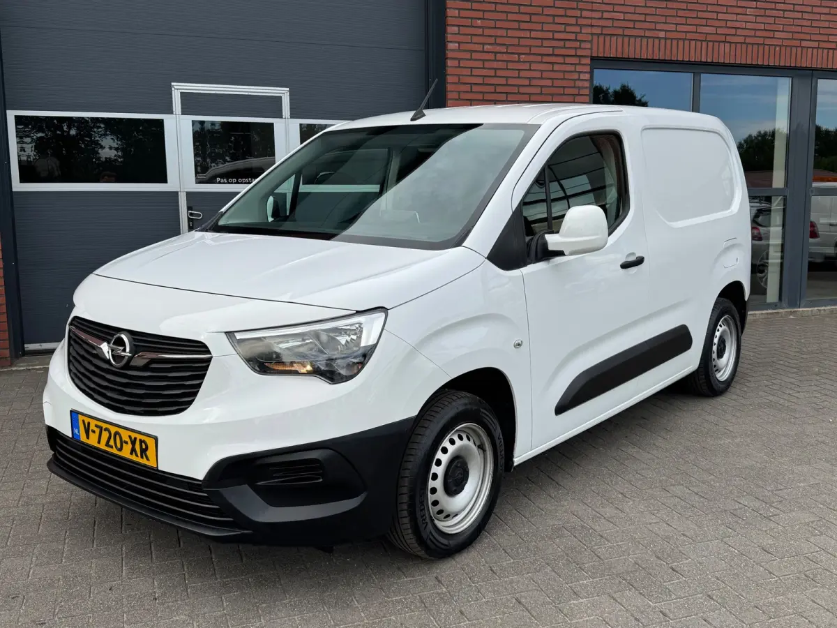 1.6D L1H1 Airco Carplay Cruise Edition