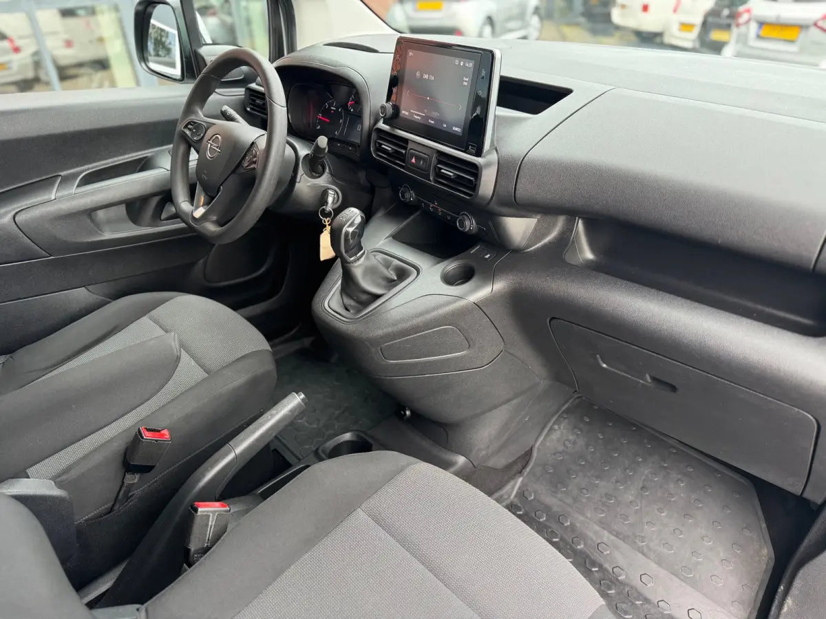 1.6D L1H1 Airco Carplay Cruise Edition