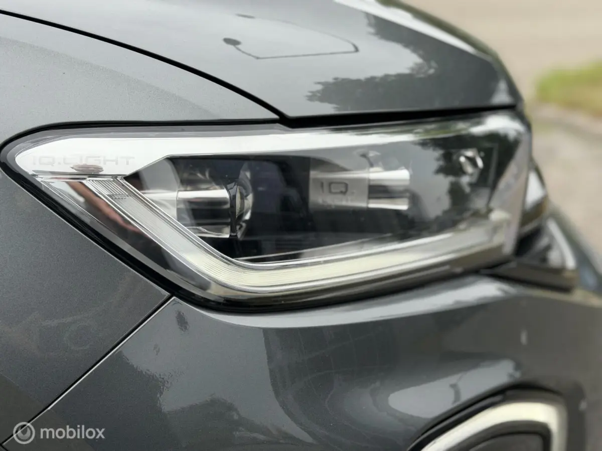 1.5 TSI DSG PANO IQ LANE KEYLESS TREKHAAK