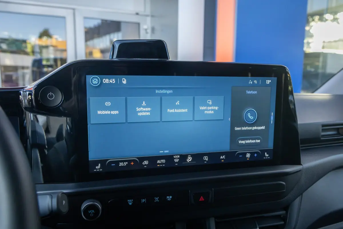 Cust. 340 L2H1 Limited 71 kWh | Nieuwe bus! | Camera | Apple Carplay/Android Auto | Stuur/stoel/voorruit verwarming | Digitaal dashboard | 2 zitplaatsen rechtsvoor | Achteruitrijcamera | App