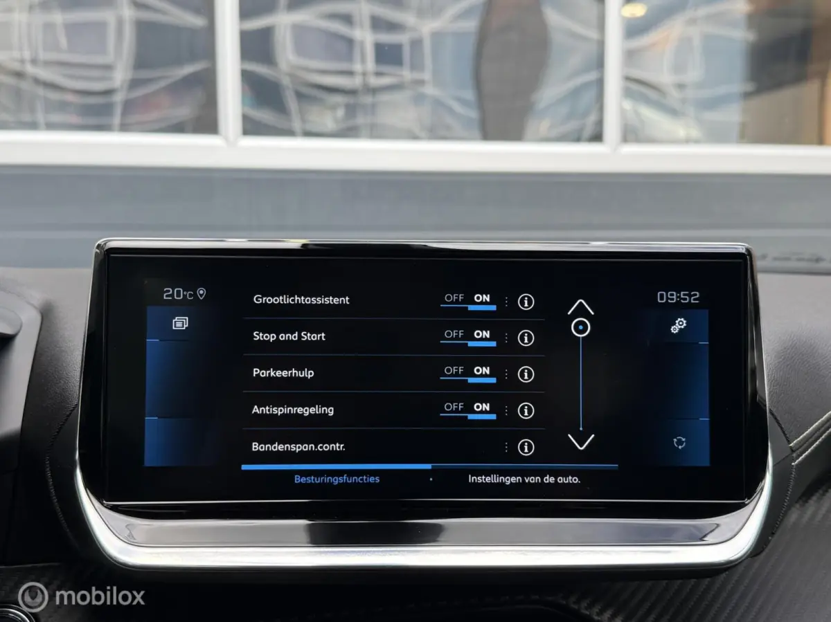 1.2 PureTech GT Panodak Virtual Navi Carplay Camera LED ACC