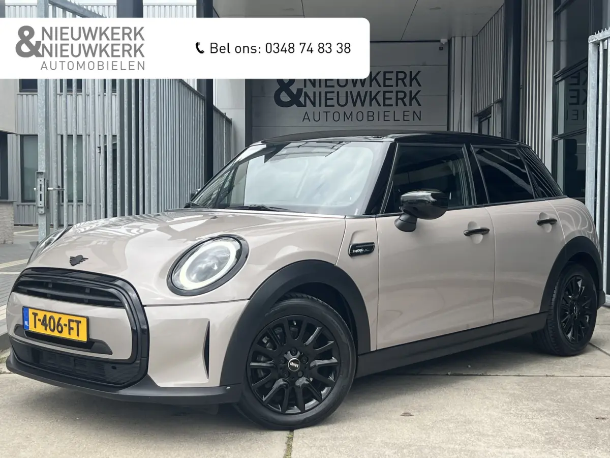 1.5 Cooper Camden Edition | AUTOMAAT | CAMERA | CARPLAY | NAVI | CRUISE CONTROL | STOEL/STUURVERWARMING | PDC | CLIMATE CONTROL | LMV 16'' | KEYLESS | LED | DAB | BLUETOOTH