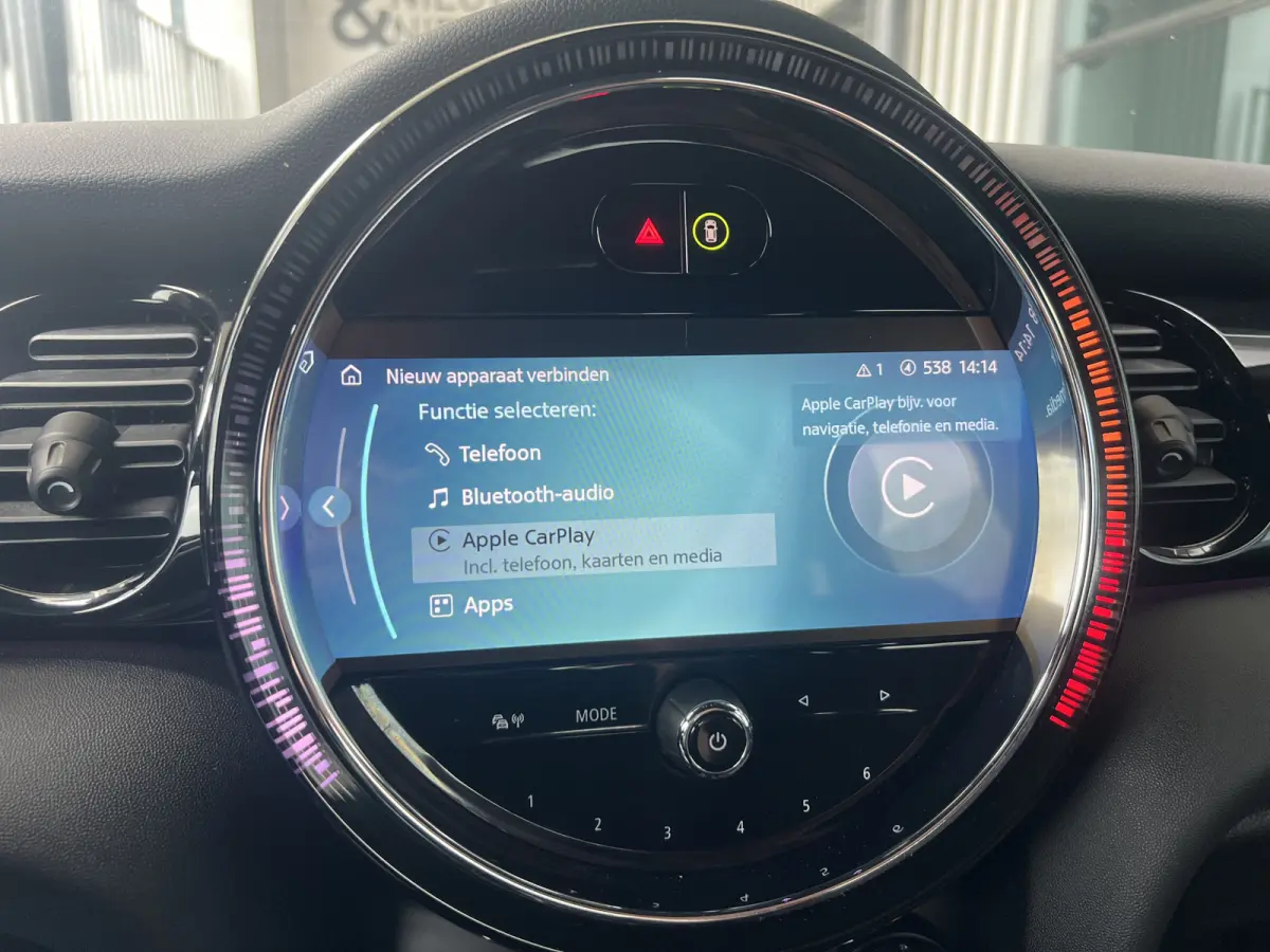 1.5 Cooper Camden Edition | AUTOMAAT | CAMERA | CARPLAY | NAVI | CRUISE CONTROL | STOEL/STUURVERWARMING | PDC | CLIMATE CONTROL | LMV 16'' | KEYLESS | LED | DAB | BLUETOOTH