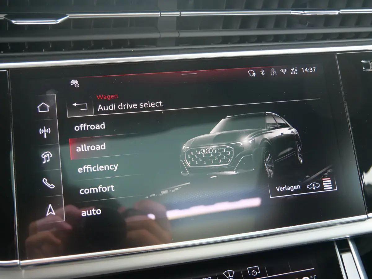 55 TFSI e-hybrid quattro Black Line 394 Pk Automaat Navi / DAB / Apple Carplay / Pano-dak / 360 camera