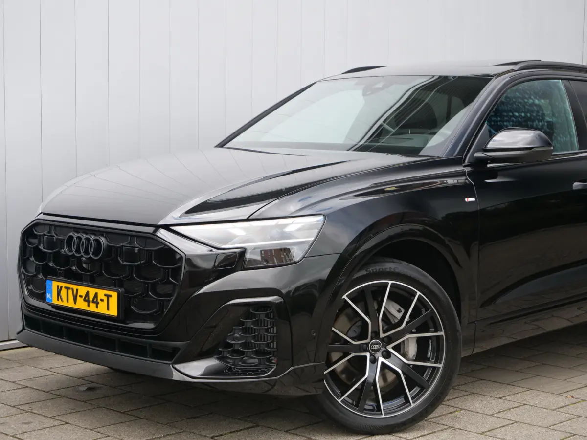 55 TFSI e-hybrid quattro Black Line 394 Pk Automaat Navi / DAB / Apple Carplay / Pano-dak / 360 camera