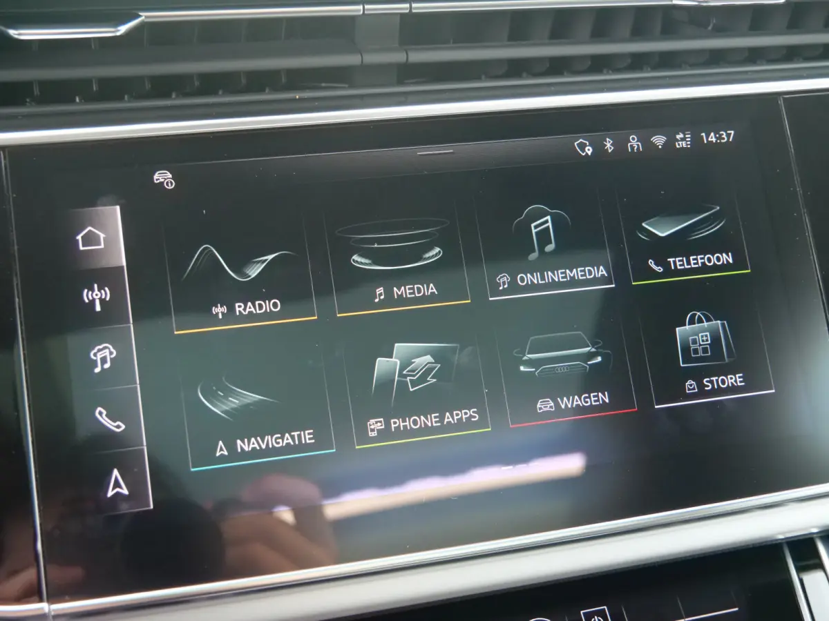 55 TFSI e-hybrid quattro Black Line 394 Pk Automaat Navi / DAB / Apple Carplay / Pano-dak / 360 camera