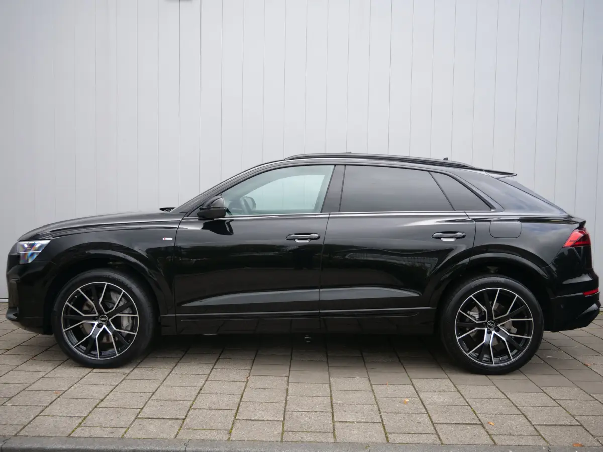 55 TFSI e-hybrid quattro Black Line 394 Pk Automaat Navi / DAB / Apple Carplay / Pano-dak / 360 camera
