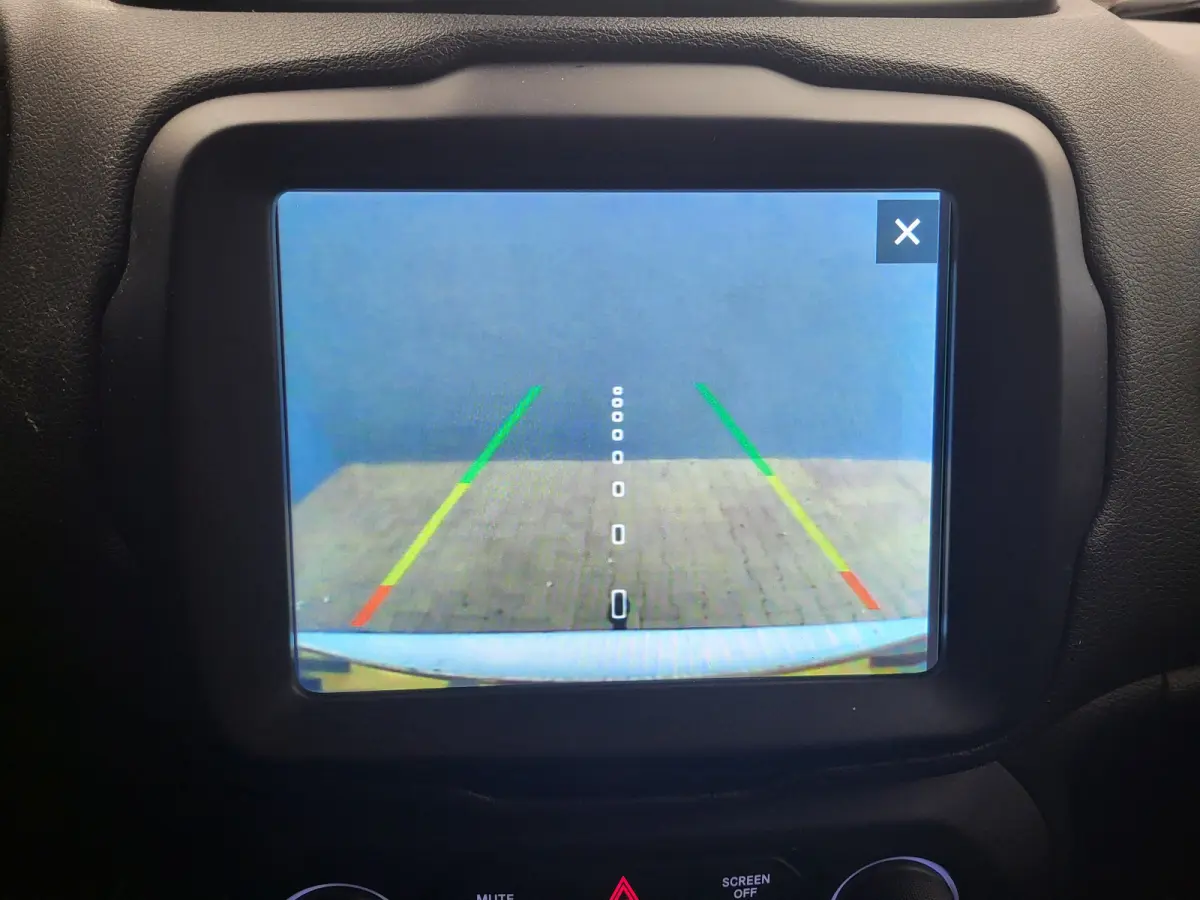 1.0T Freedom Trekhaak | Camera | Parkeersensoren Achter | 17" Lichtmetaal | Carplay | LED | Airco | Cruise | Achteruitrijcamera | Airco (automatisch) | Apple Carplay/Android Auto|telefoonint