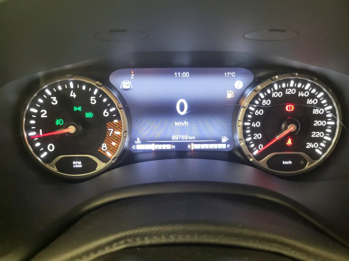 1.0T Freedom Trekhaak | Camera | Parkeersensoren Achter | 17" Lichtmetaal | Carplay | LED | Airco | Cruise | Achteruitrijcamera | Airco (automatisch) | Apple Carplay/Android Auto|telefoonint