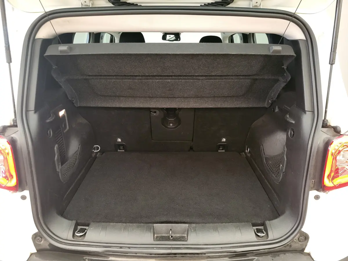 1.0T Freedom Trekhaak | Camera | Parkeersensoren Achter | 17" Lichtmetaal | Carplay | LED | Airco | Cruise | Achteruitrijcamera | Airco (automatisch) | Apple Carplay/Android Auto|telefoonint