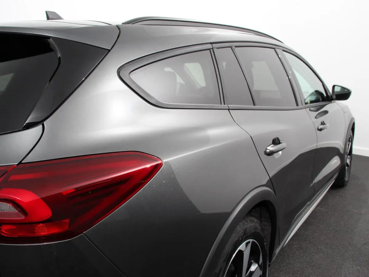 1.0 EcoBoost 155pk Hybrid Active X Automaat Adaptive Cruise Control met Stuurhulp Camera B&O Navigatie Apple CarPlay Climate Control Park Assist DAB Parkeersensoren