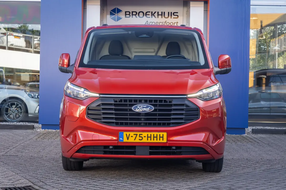 320 2.5 PHEV L2H1 Limited | Camera | Apple Carplay/Android Auto | Cruise adaptief | Keyless entry/start | Stoel/stuur/voorruit verwarming | Achteruitrijcamera | Apple Carplay/Android Auto|te