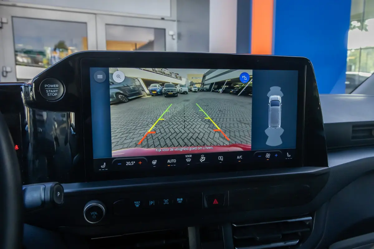 320 2.5 PHEV L2H1 Limited | Camera | Apple Carplay/Android Auto | Cruise adaptief | Keyless entry/start | Stoel/stuur/voorruit verwarming | Achteruitrijcamera | Apple Carplay/Android Auto|te