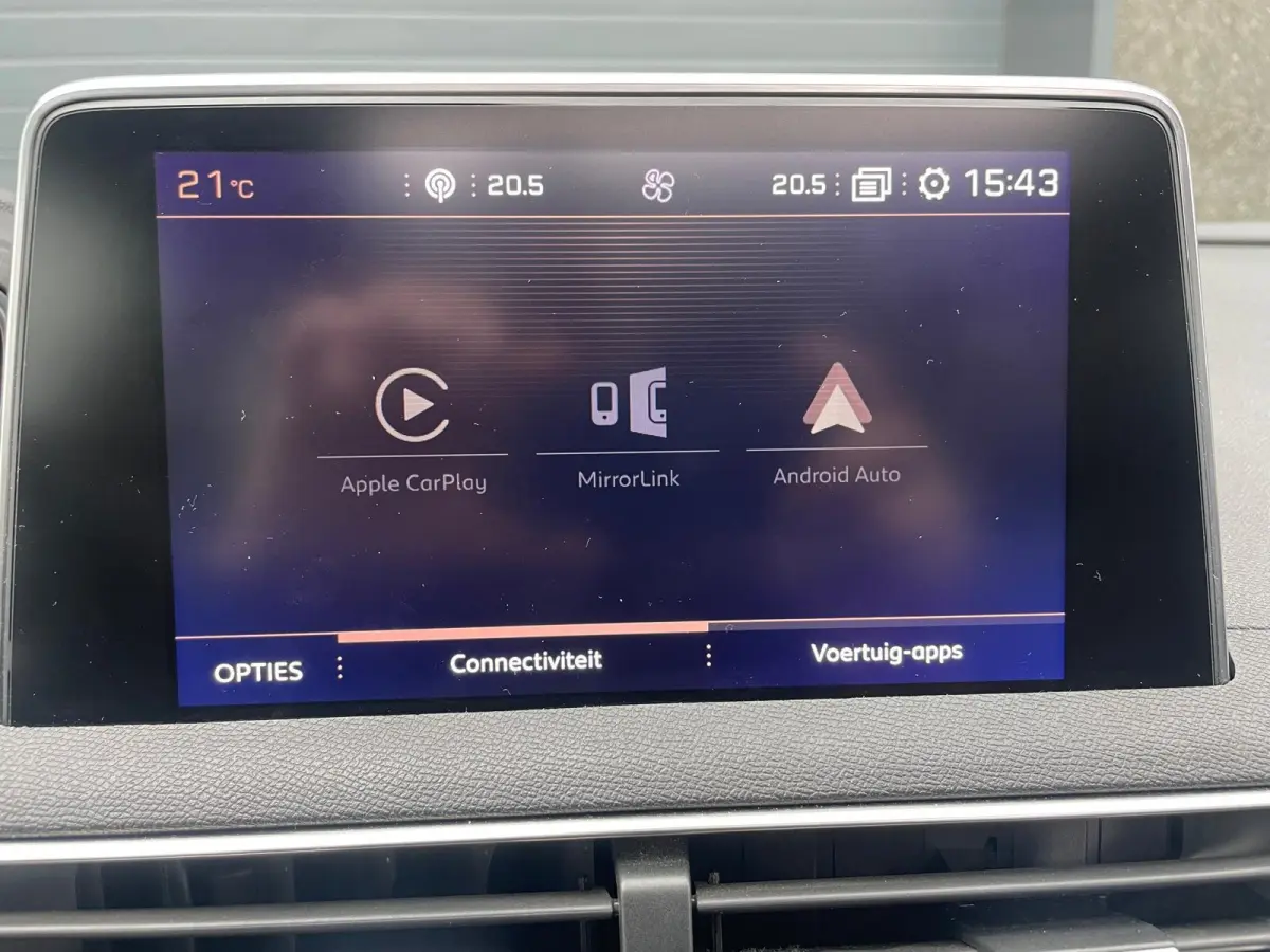 1.2 PureTech GT Line|Pano|Camera|Carplay|Cruise