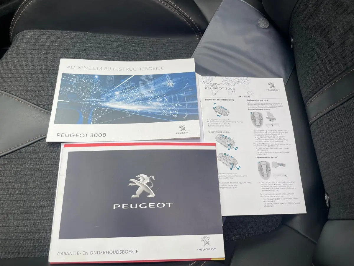 1.2 PureTech GT Line|Pano|Camera|Carplay|Cruise