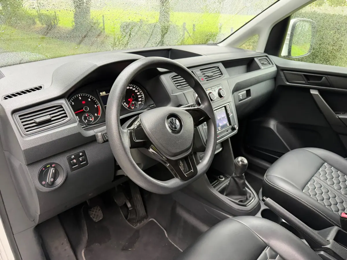 2.0 TDI L1H1 BMT Trendline | RS-Leder + Carplay + Camera Nu € 11.975,-!!!