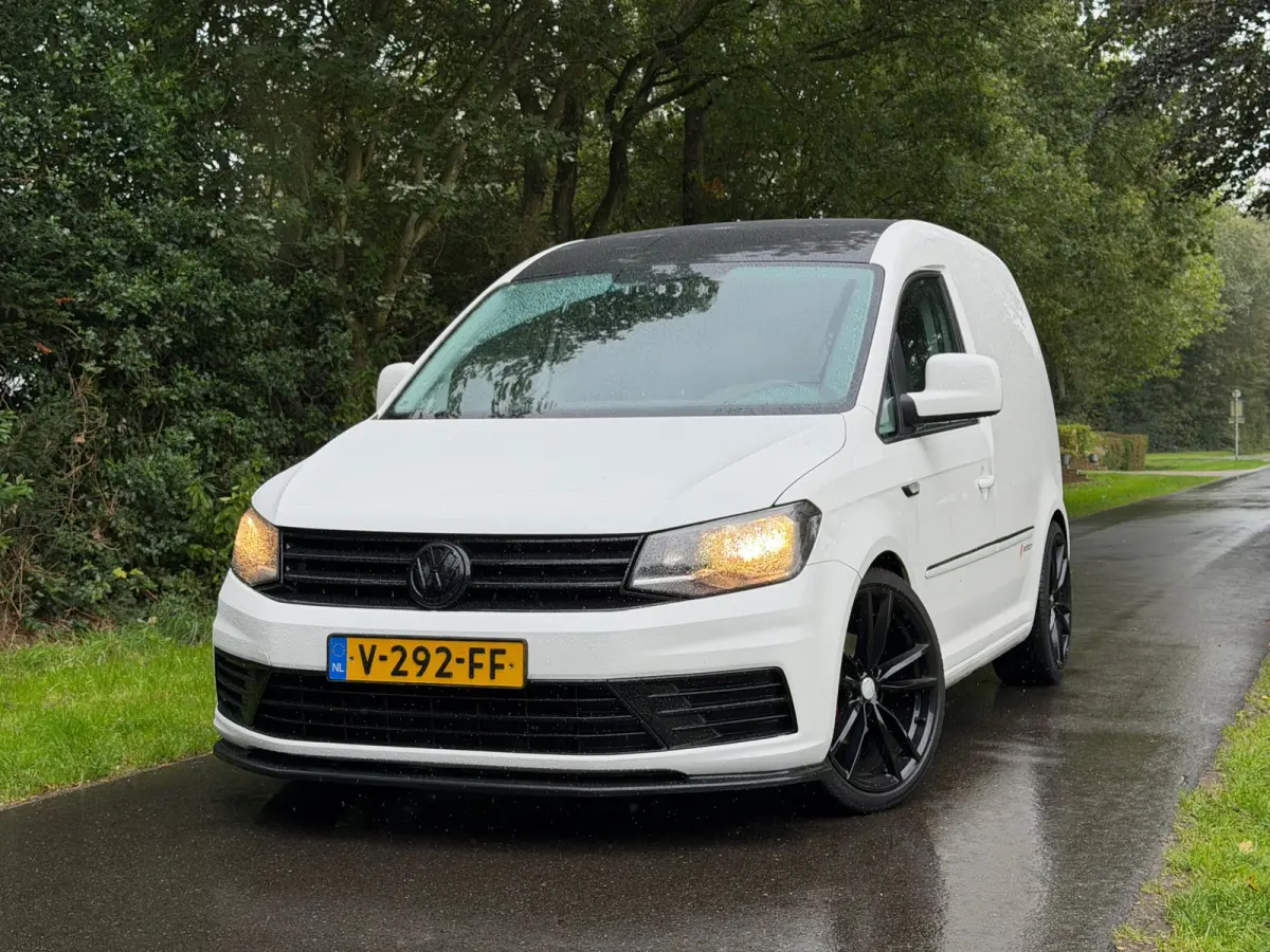 2.0 TDI L1H1 BMT Trendline | RS-Leder + Carplay + Camera Nu € 11.975,-!!!