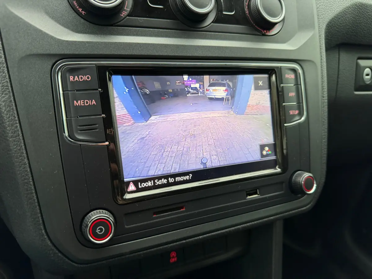 2.0 TDI L1H1 BMT Trendline | RS-Leder + Carplay + Camera Nu € 11.975,-!!!