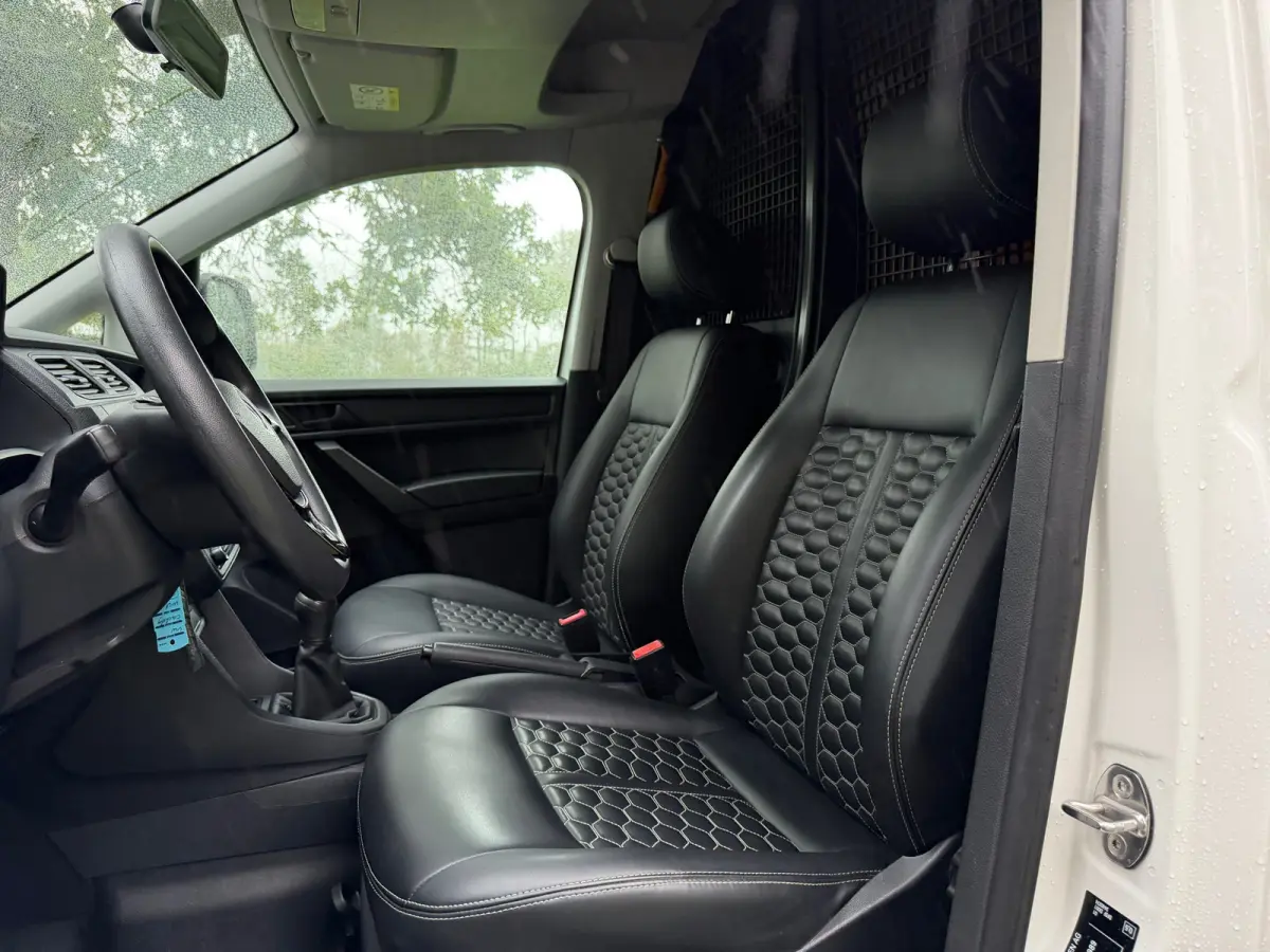 2.0 TDI L1H1 BMT Trendline | RS-Leder + Carplay + Camera Nu € 11.975,-!!!