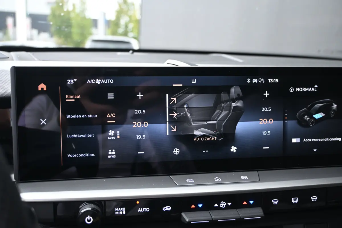 Business Edition 97 kWh Long Range DEMO-DEAL! Tot 8 Jaar Garantie! | Schuif-/Kanteldak | FOCAL | Adaptive Cruise | LED-Matrix | Stuur/Stoelverwarming |