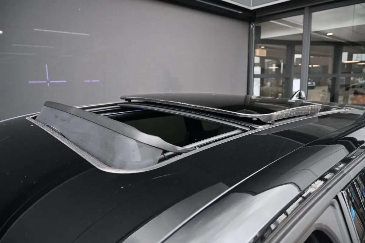 Business Edition 97 kWh Long Range DEMO-DEAL! Tot 8 Jaar Garantie! | Schuif-/Kanteldak | FOCAL | Adaptive Cruise | LED-Matrix | Stuur/Stoelverwarming |