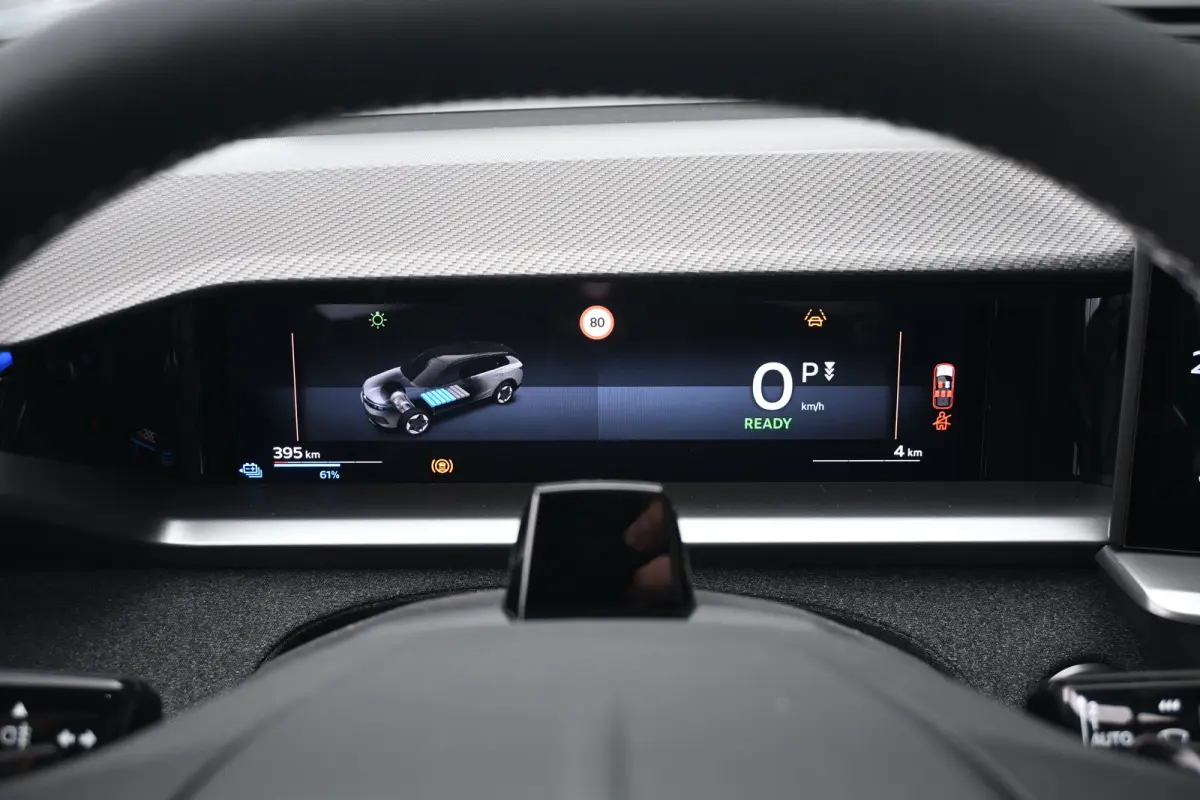 Business Edition 97 kWh Long Range DEMO-DEAL! Tot 8 Jaar Garantie! | Schuif-/Kanteldak | FOCAL | Adaptive Cruise | LED-Matrix | Stuur/Stoelverwarming |