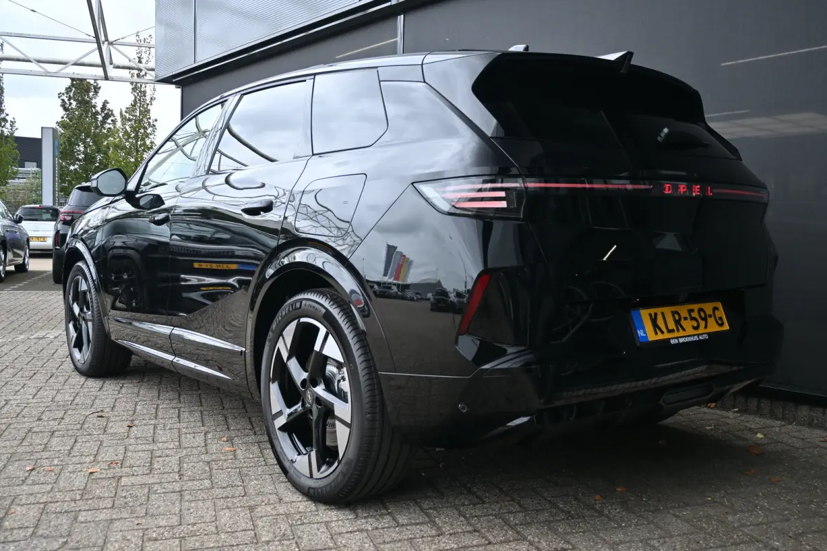 Business Edition 97 kWh Long Range DEMO-DEAL! Tot 8 Jaar Garantie! | Schuif-/Kanteldak | FOCAL | Adaptive Cruise | LED-Matrix | Stuur/Stoelverwarming |