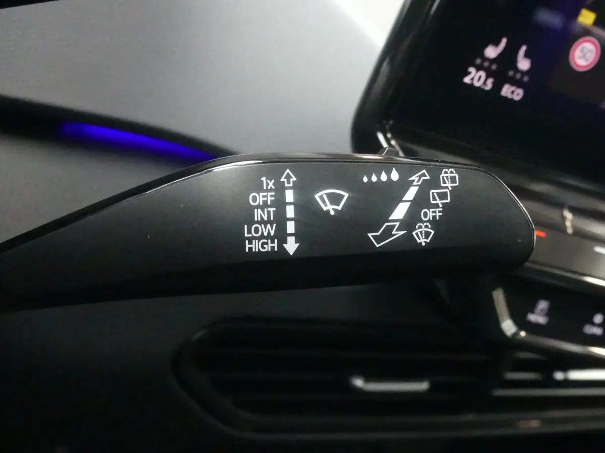 First 58 kWh | SOH 89% | ADAPTIVE CRUISE | STOEL+STUURVERWARMING | PARKEERSENSOREN V+A | NAVI | LMV 18" | APPLE CARPLAY / ANDROID AUTO |