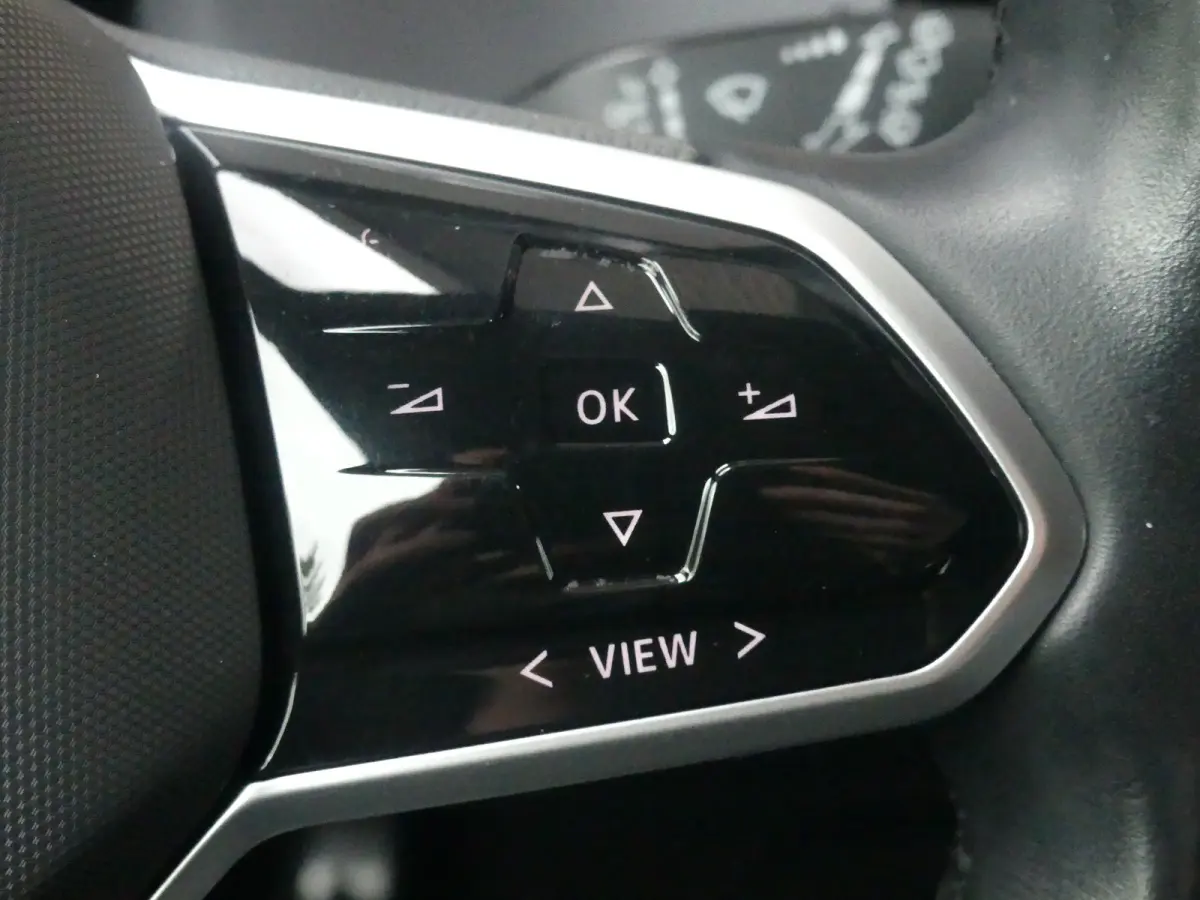 First 58 kWh | SOH 89% | ADAPTIVE CRUISE | STOEL+STUURVERWARMING | PARKEERSENSOREN V+A | NAVI | LMV 18" | APPLE CARPLAY / ANDROID AUTO |