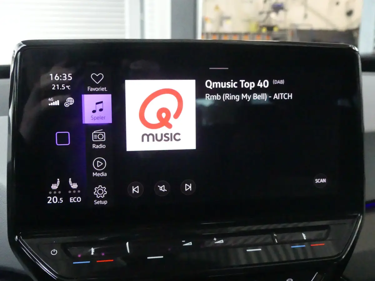 First 58 kWh | SOH 89% | ADAPTIVE CRUISE | STOEL+STUURVERWARMING | PARKEERSENSOREN V+A | NAVI | LMV 18" | APPLE CARPLAY / ANDROID AUTO |