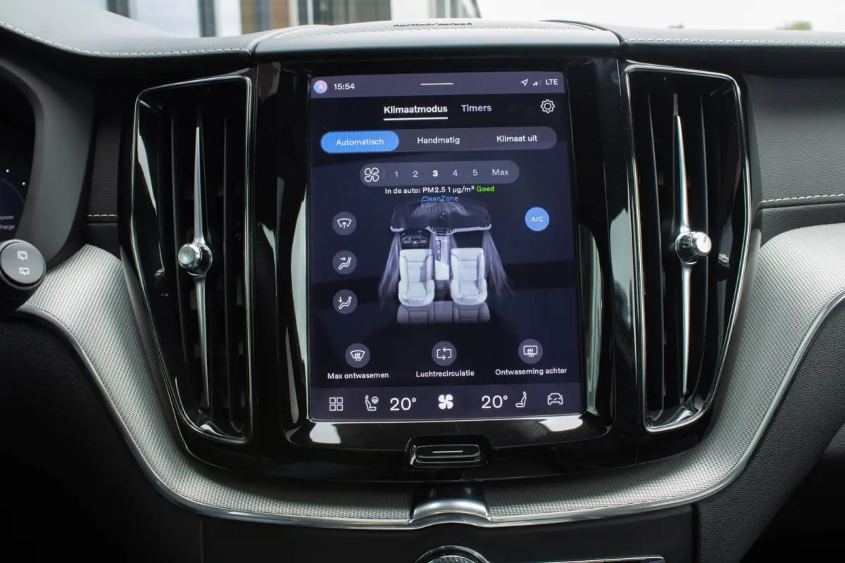 2.0 T6 PHEV AWD R-Design|360 Camera|Trekhaak|Harmann|HUD|Stoel+Stuurverwarming|