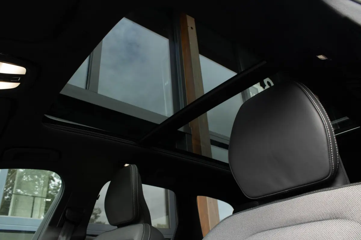 2.0 T6 PHEV AWD R-Design|360 Camera|Trekhaak|Harmann|HUD|Stoel+Stuurverwarming|