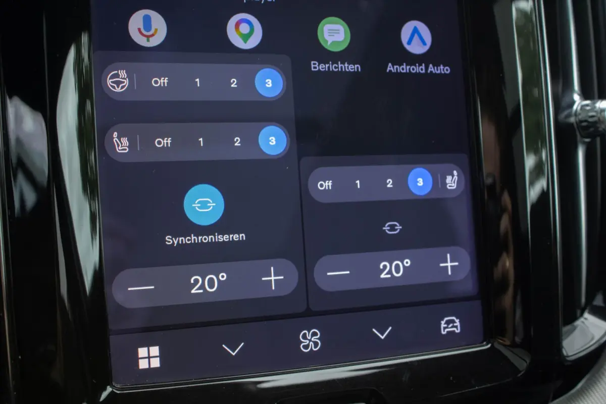 2.0 T6 PHEV AWD R-Design|360 Camera|Trekhaak|Harmann|HUD|Stoel+Stuurverwarming|