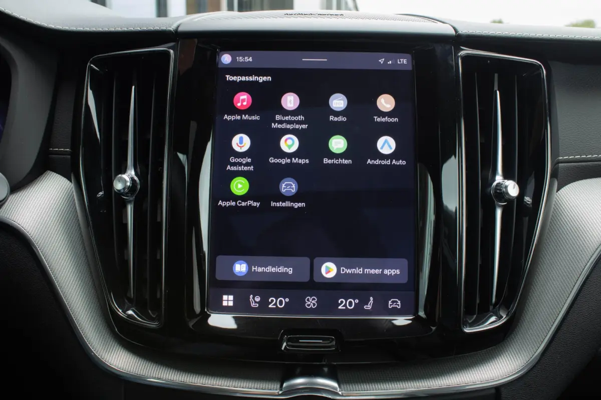 2.0 T6 PHEV AWD R-Design|360 Camera|Trekhaak|Harmann|HUD|Stoel+Stuurverwarming|