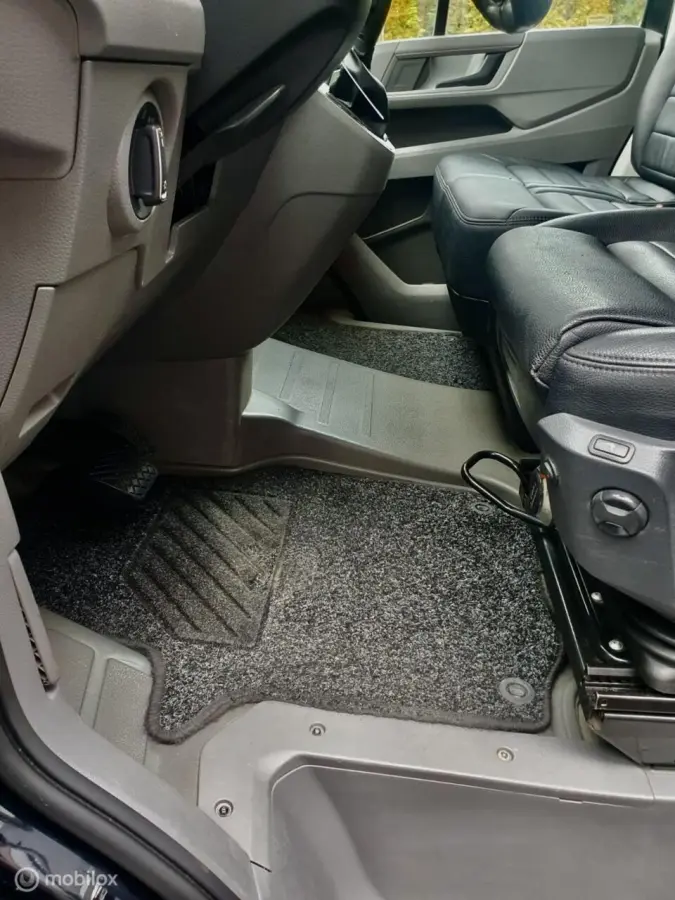 Bestel 30 2.0 TDI L3H3 Highline
