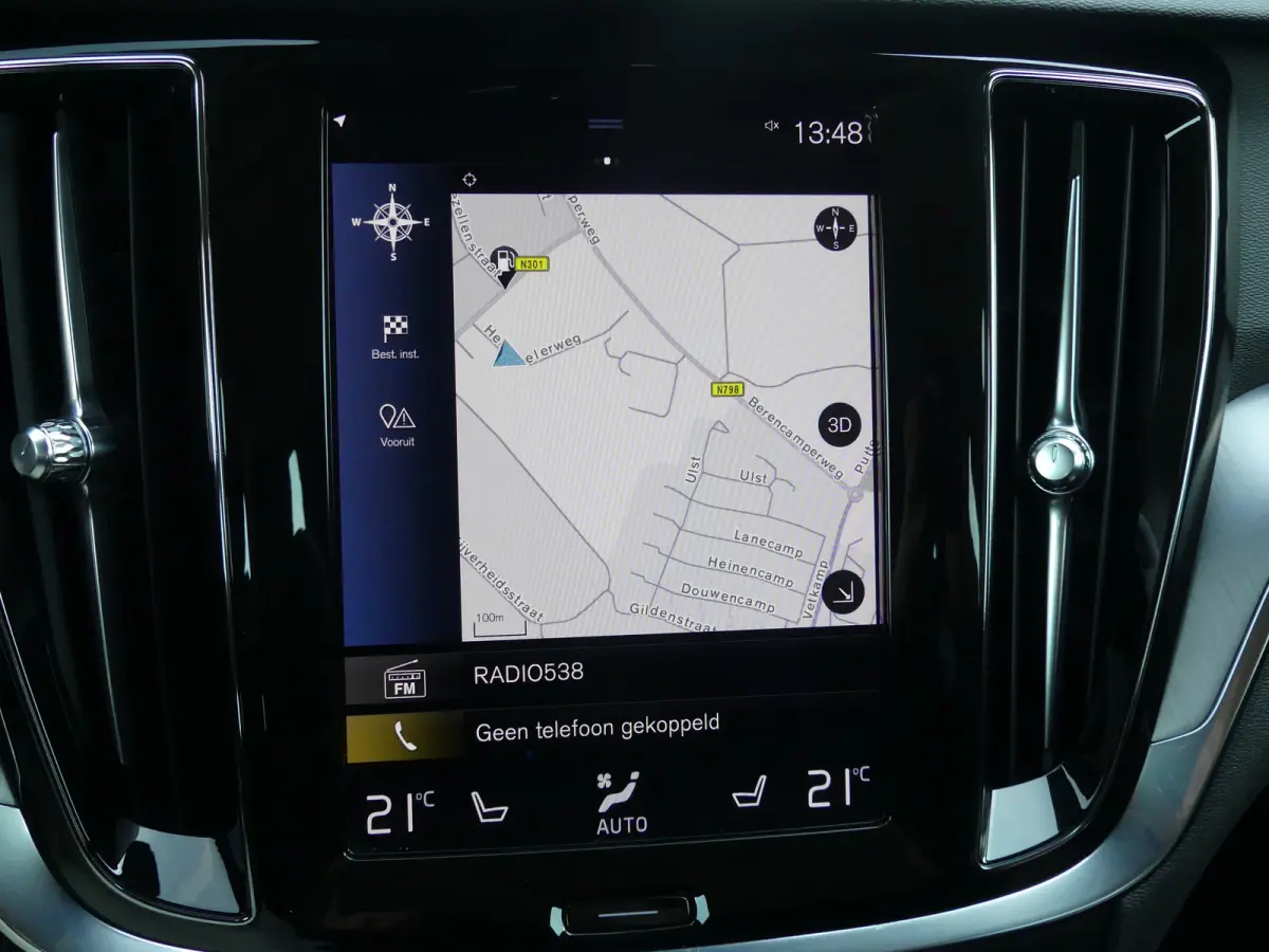 2.0 B3 Momentum Advantage | Achteruitrijcamera | Apple Carplay/Android Auto|telefoonintegratie premium | Keyless start