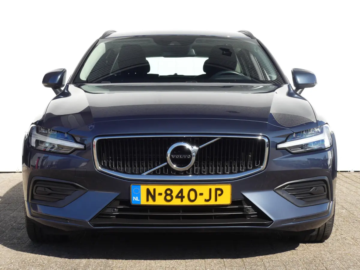 2.0 B3 Momentum Advantage | Achteruitrijcamera | Apple Carplay/Android Auto|telefoonintegratie premium | Keyless start