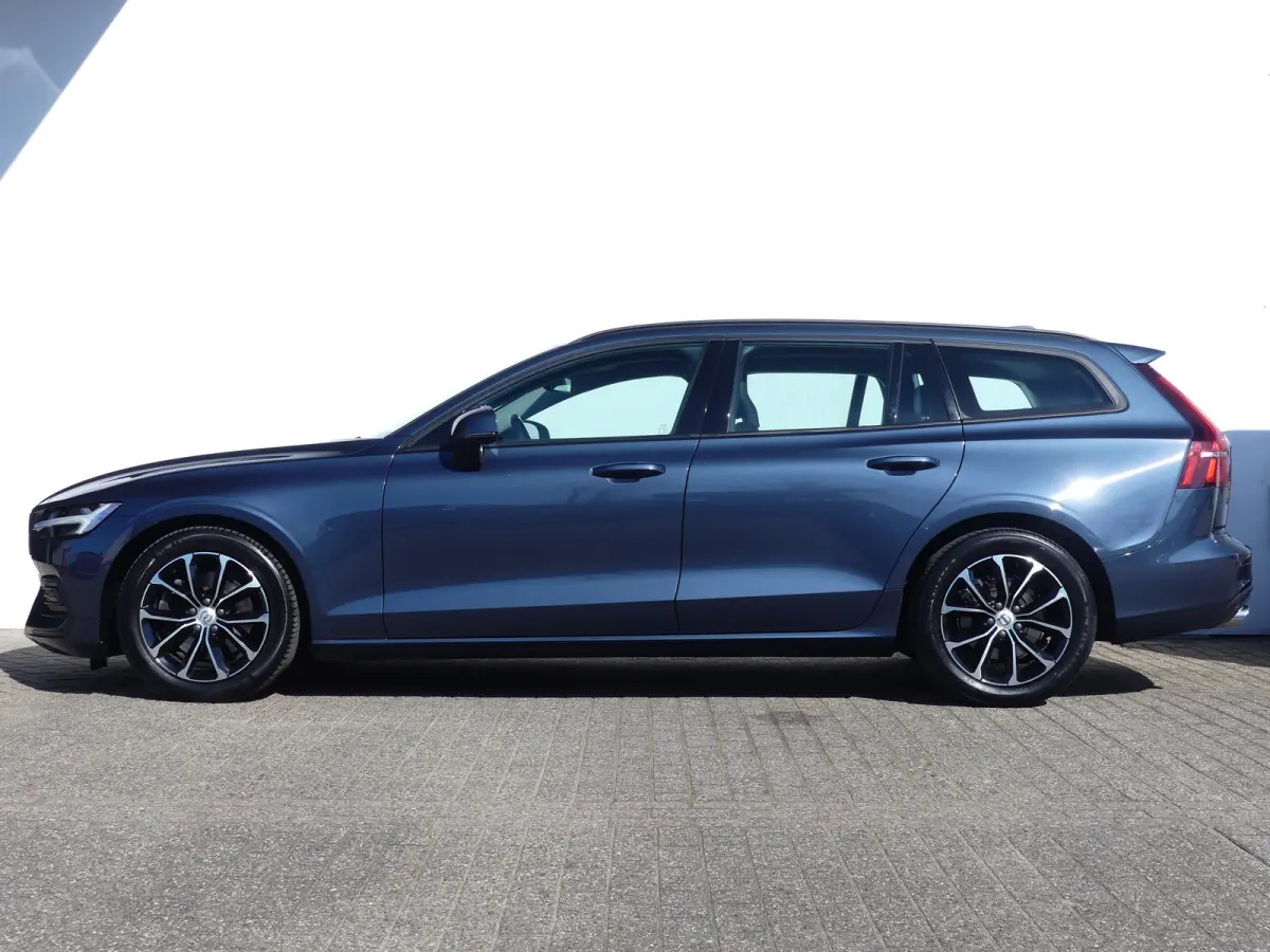 2.0 B3 Momentum Advantage | Achteruitrijcamera | Apple Carplay/Android Auto|telefoonintegratie premium | Keyless start